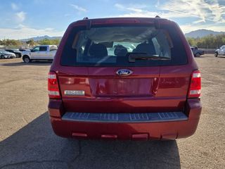 2008 Ford Escape - Exterior Rear Center Image